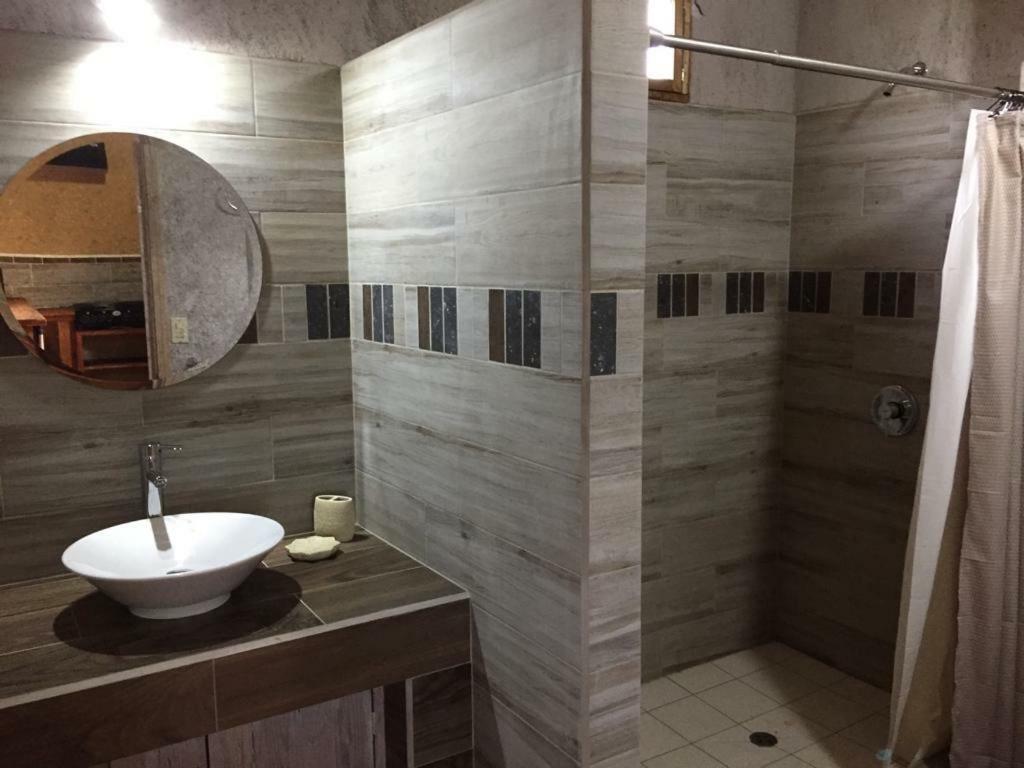 Guest House Nativo - Charming, Cozy & Affordable فالي دي جوادالوبي المظهر الخارجي الصورة