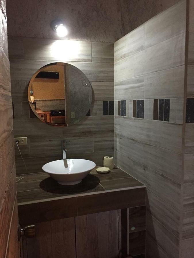 Guest House Nativo - Charming, Cozy & Affordable فالي دي جوادالوبي المظهر الخارجي الصورة